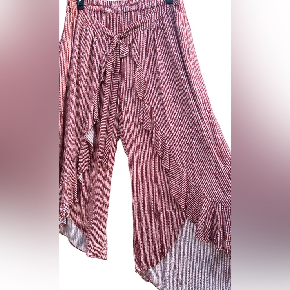 Palazzo pants! Red & white stripe. 1X